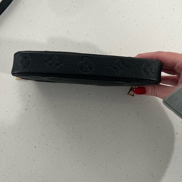 Louis Vuitton multi pochette - both bags, chain, and strap - Picture 11 of 15